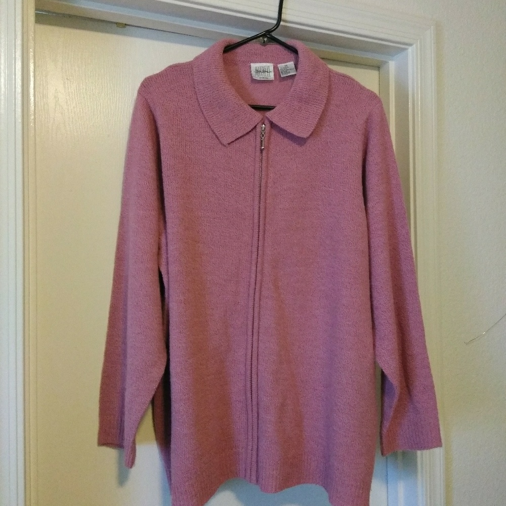 Plus size zipper sweater